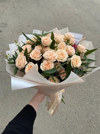 Букет Кремовые розы Латте в Андрюках